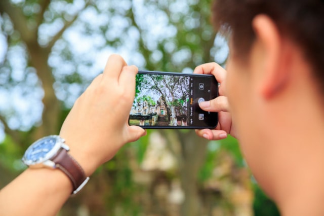 Bosen dengan hasil foto liburan lo? Coba pake timelapse, bro!